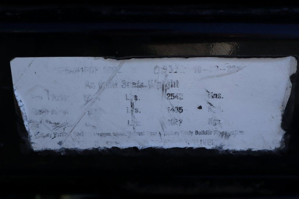 Used 2023 Ford F650 2WD Regular Cab Super Duty image 49