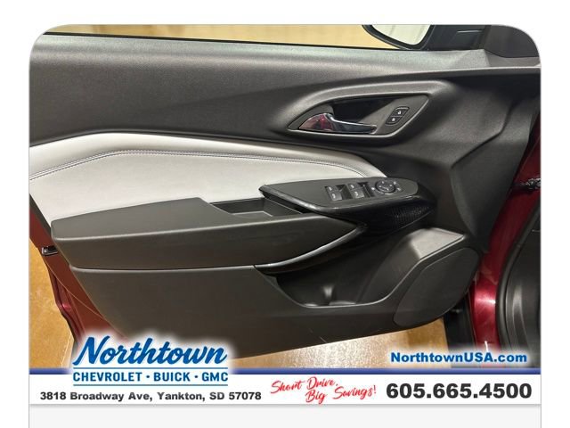 Used 2024 Chevrolet Trax LT w/ Driver Confidence Package image 10