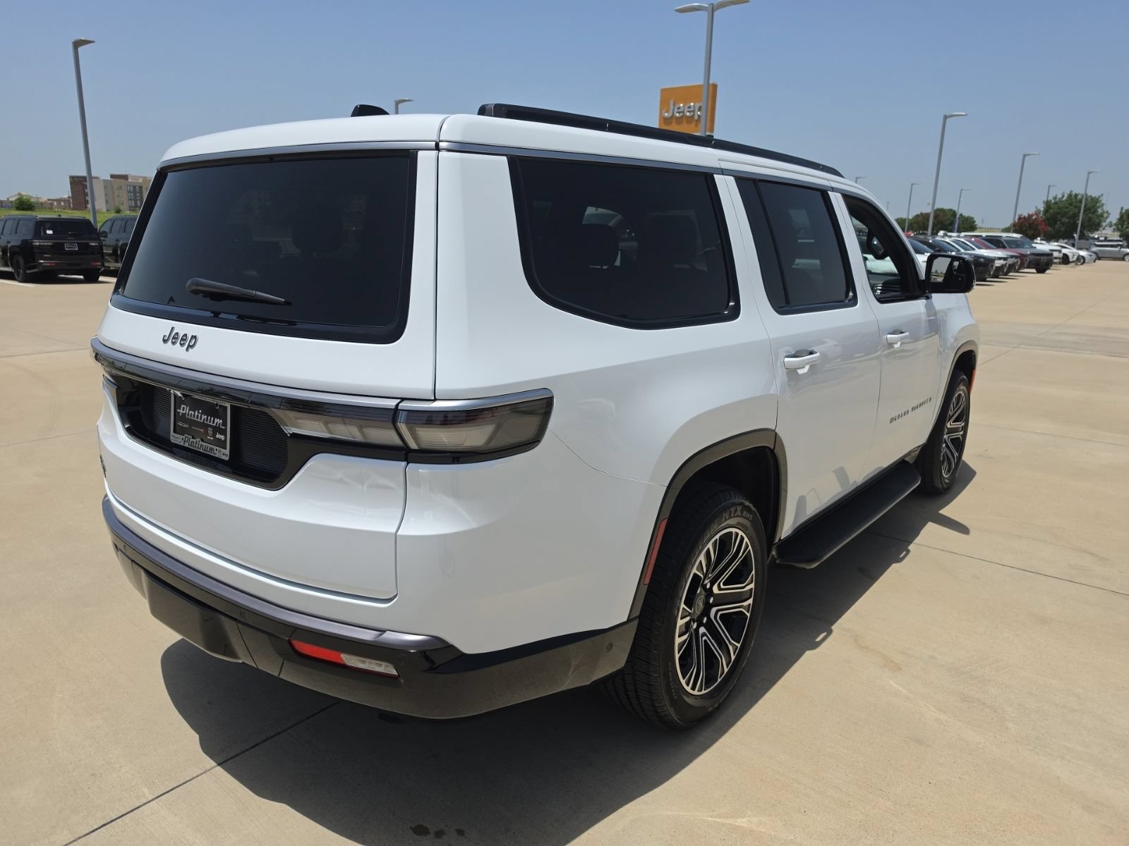 New 2026 Jeep Grand Wagoneer 4WD w/ Premium Group I image 5