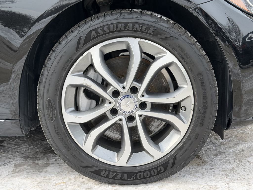 Used 2016 Mercedes-Benz C 300 4MATIC Sedan image 12