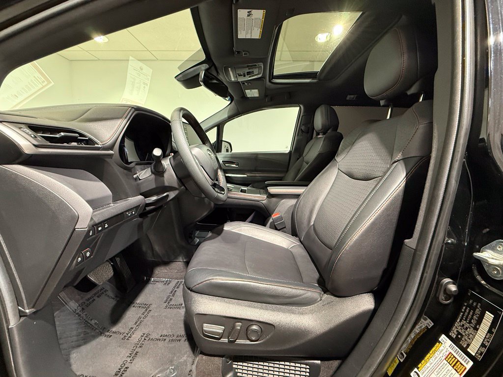 Certified 2023 Toyota Sienna XSE w/ XSE Plus Package AWD/4WD image 13