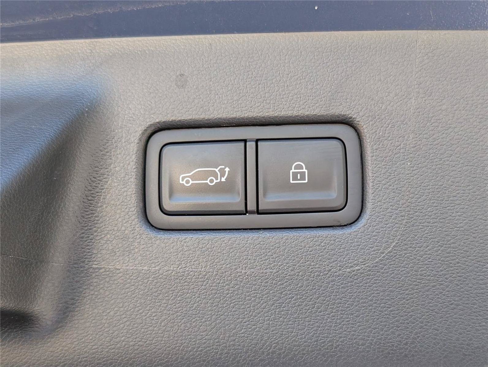 Used 2025 Hyundai Santa Fe XRT AWD/4WD image 15
