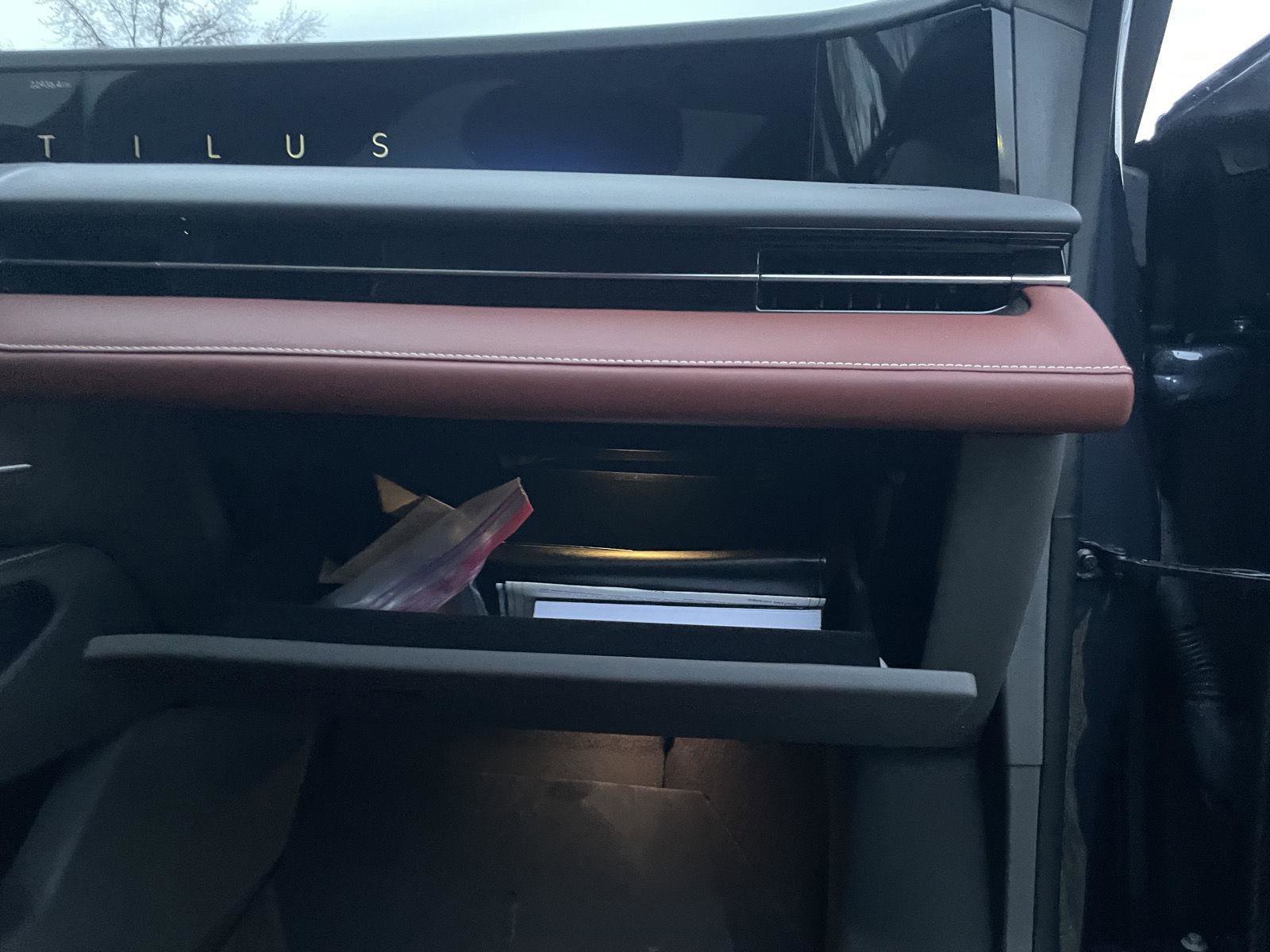 Used 2024 Lincoln Nautilus Black Label image 36