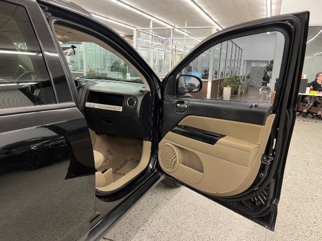 Used 2015 Jeep Compass Sport w/ Power Value Group FWD image 19