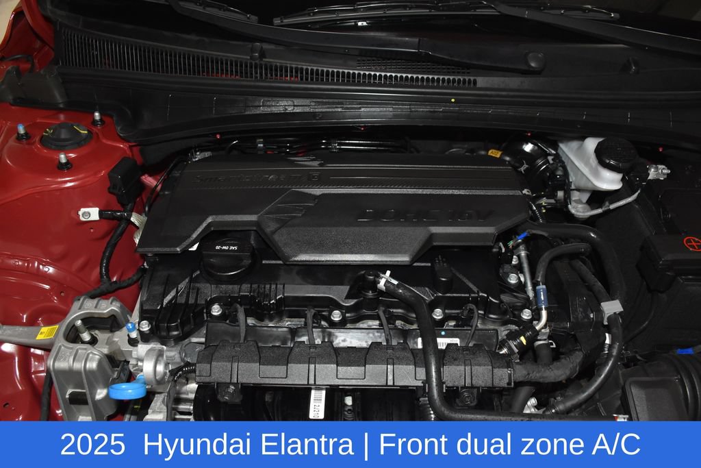 Used 2025 Hyundai Elantra SEL FWD image 8