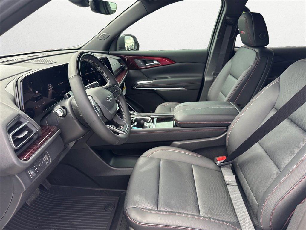 Used 2025 Chevrolet Traverse Z71 w/ Enhanced Driving Package image 10