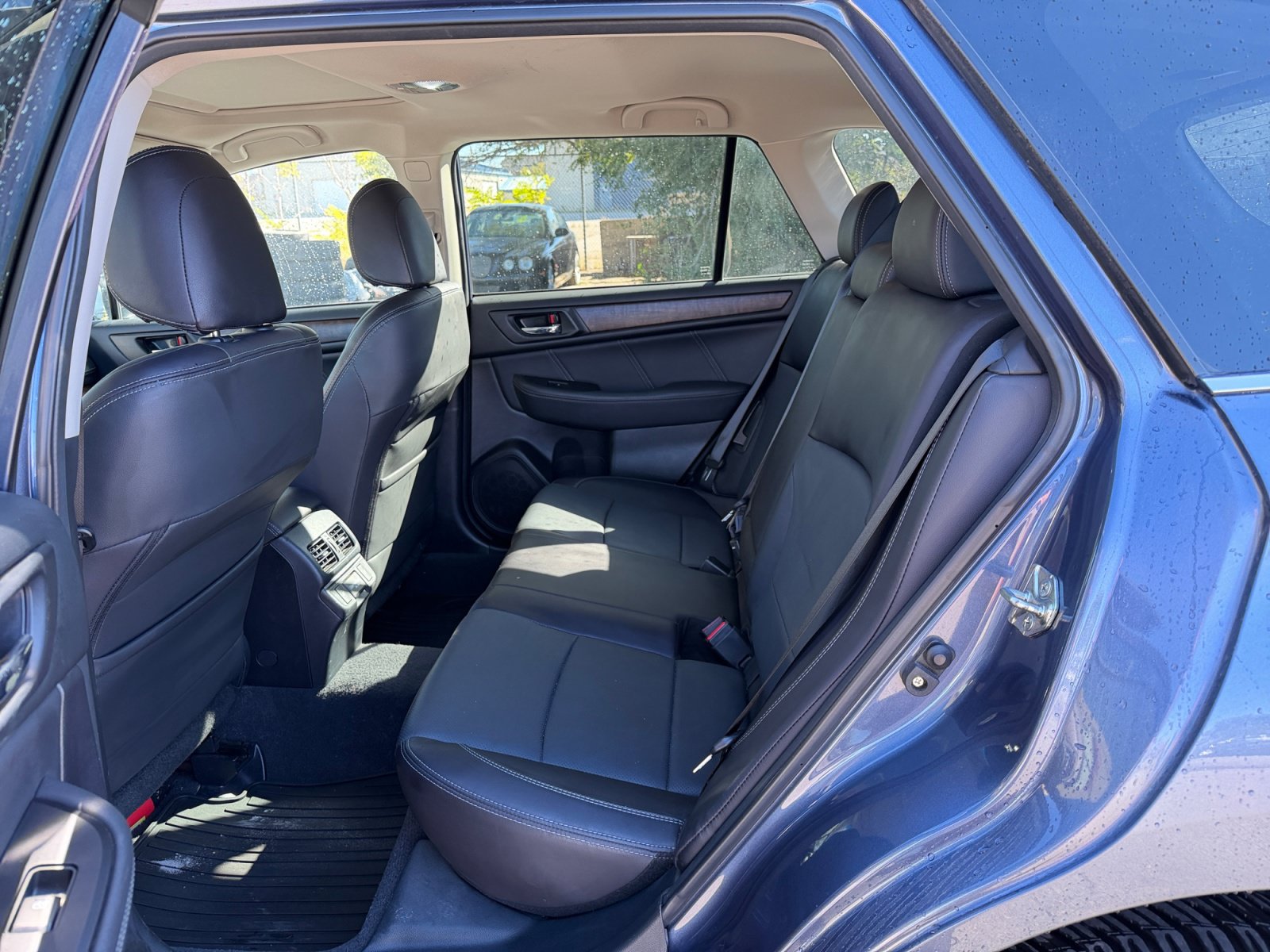 Used 2018 Subaru Outback 3.6R Limited w/ Popular Package #2 AWD/4WD image 27