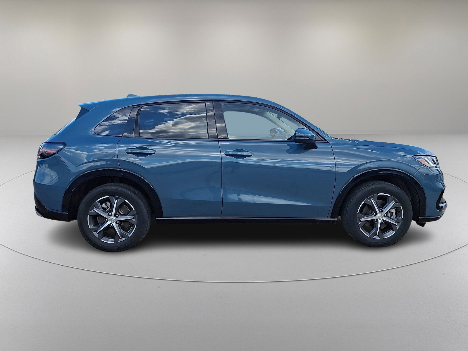 Used 2025 Honda HR-V EX-L image 12