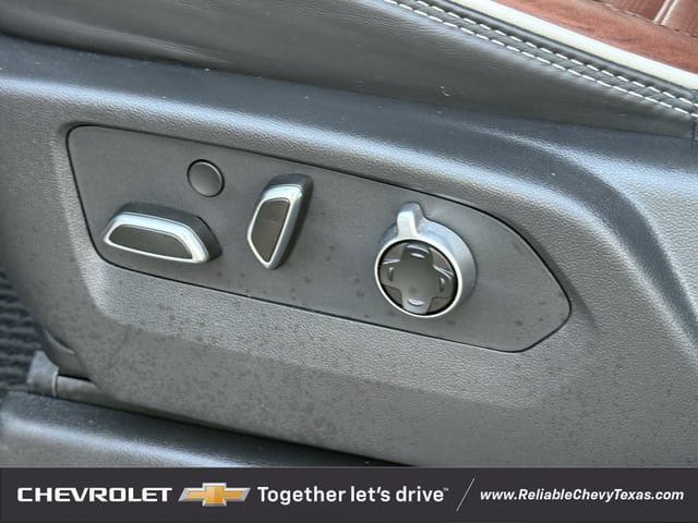 Used 2025 GMC Sierra 1500 Denali Ultimate AWD/4WD image 32
