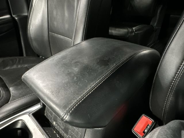 Used 2022 Ford Explorer Platinum w/ Equipment Group 601A AWD/4WD image 26