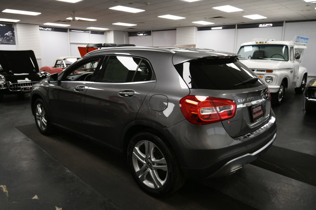 Used 2019 Mercedes-Benz GLA 250 4MATIC image 6