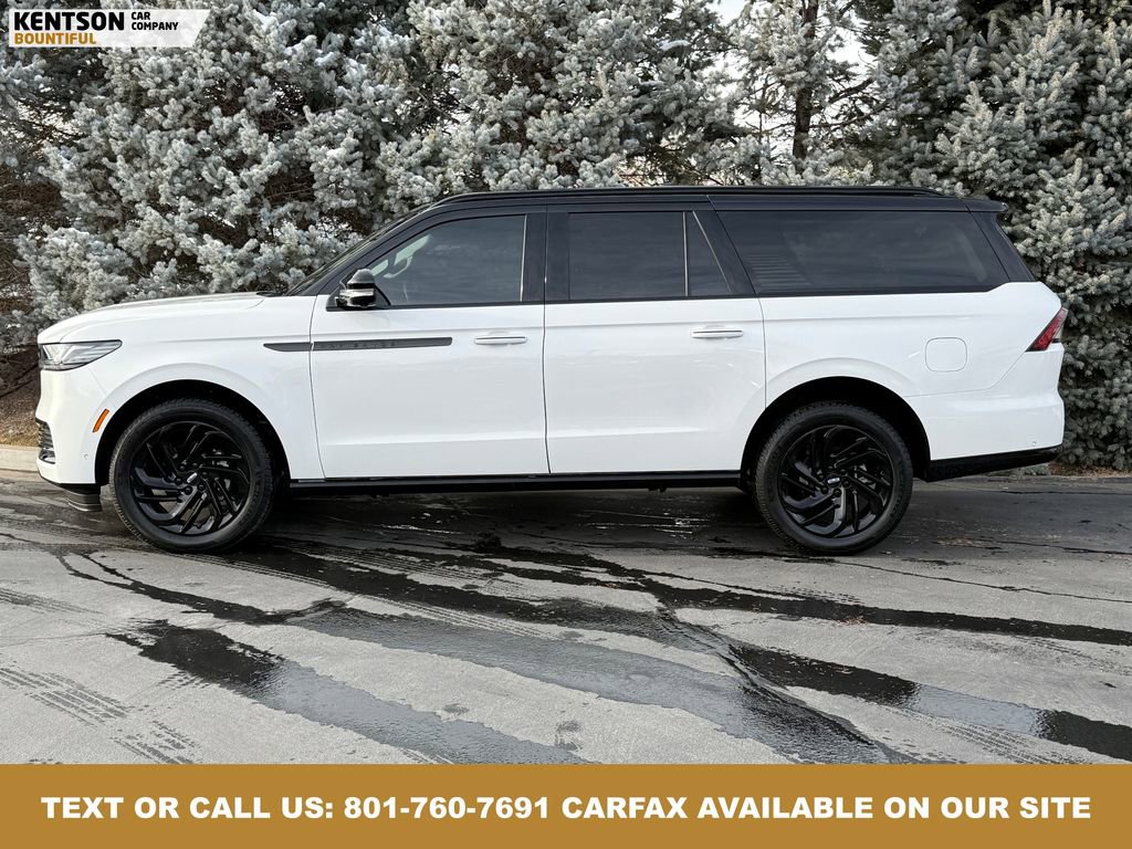 Used 2025 Lincoln Navigator L Reserve image 4