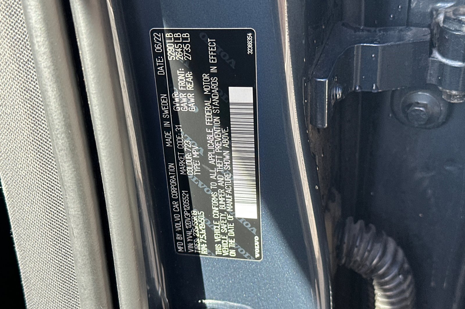 Certified 2023 Volvo XC60 B5 Core w/ Climate Package image 35