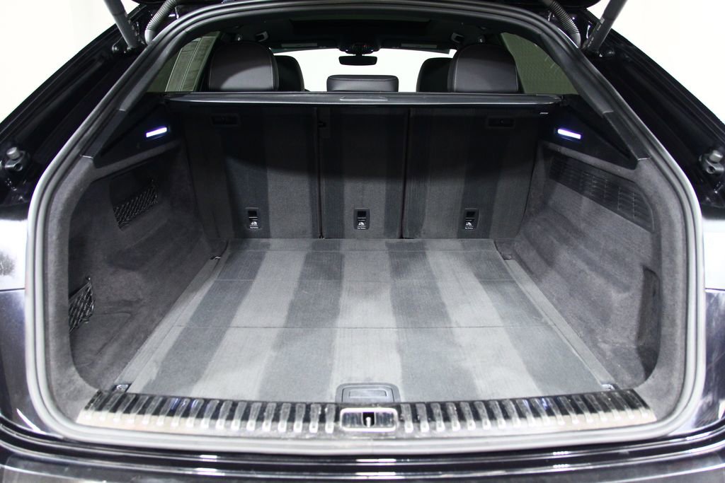 Used 2021 Audi Q8 Premium Plus w/ Premium Plus Package image 27