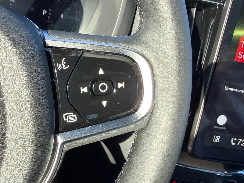 New 2026 Volvo XC60 B5 Plus w/ Climate Package image 12