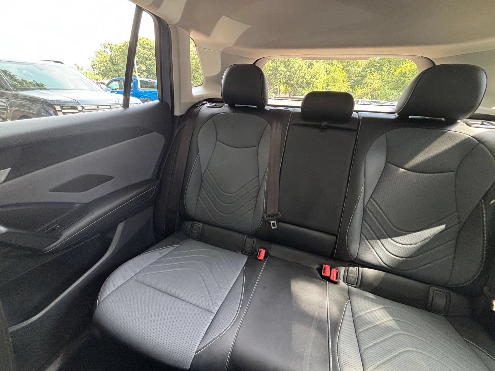 Used 2025 Chevrolet Equinox LT FWD image 40