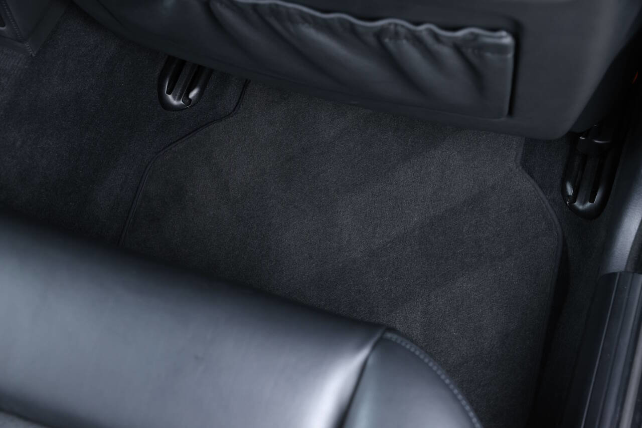 Used 2002 BMW M5 image 70