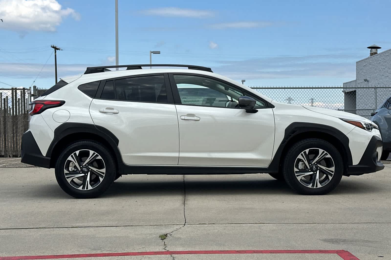 Certified 2025 Subaru Crosstrek 2.0i Premium AWD/4WD image 2