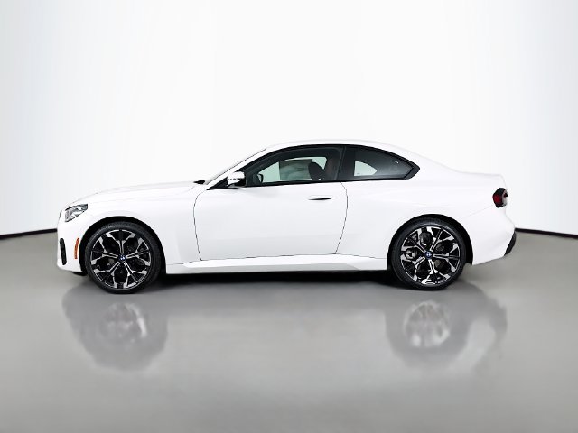 Used 2026 BMW 230i xDrive Coupe w/ Premium Package AWD/4WD image 4