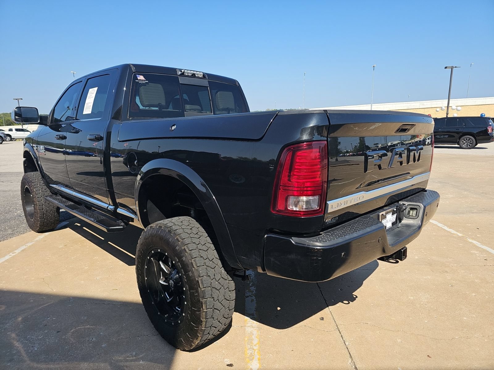 Used 2018 RAM 2500 Limited AWD/4WD image 8