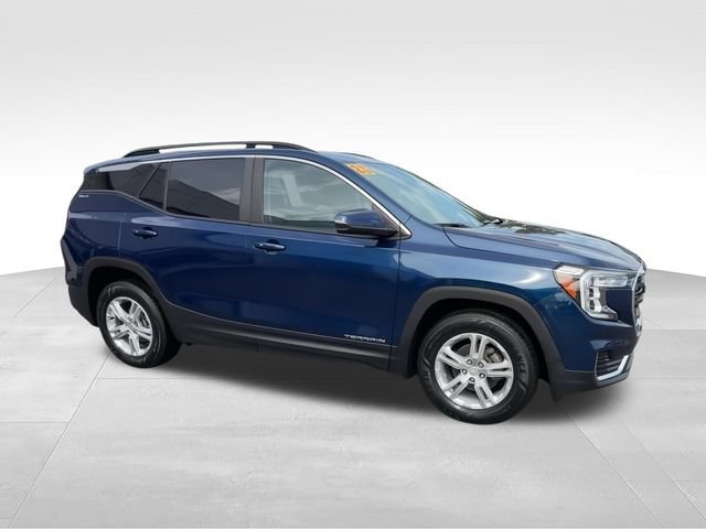 Certified 2023 GMC Terrain SLE w/ Driver Convenience Package FWD image 2