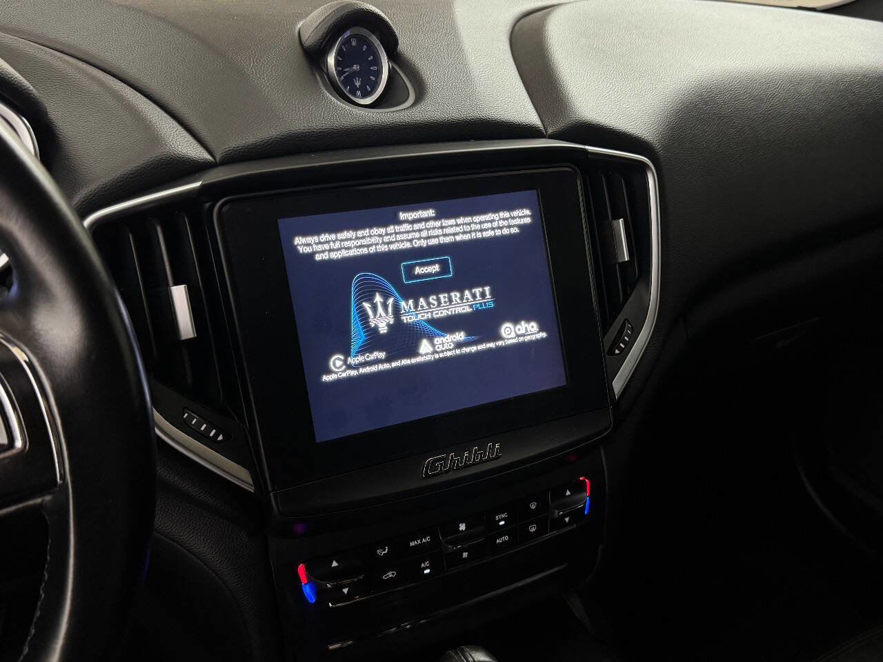 Used 2017 Maserati Ghibli image 44