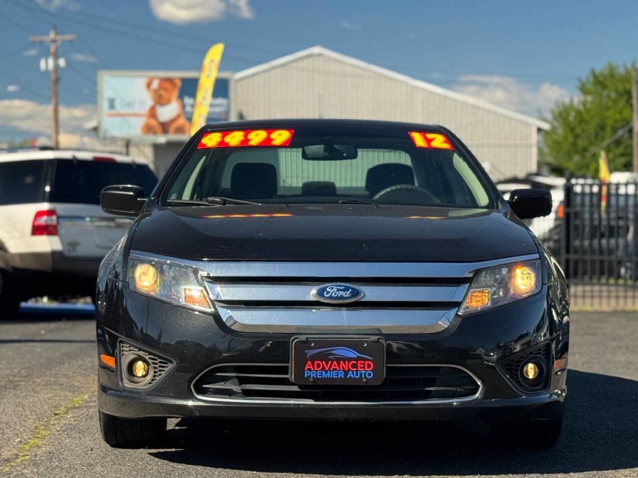 Used 2012 Ford Fusion SE FWD image 2