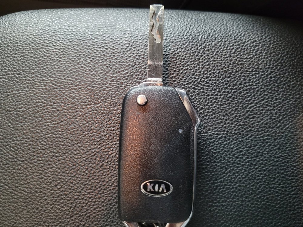 Used 2020 Kia Forte LXS image 32