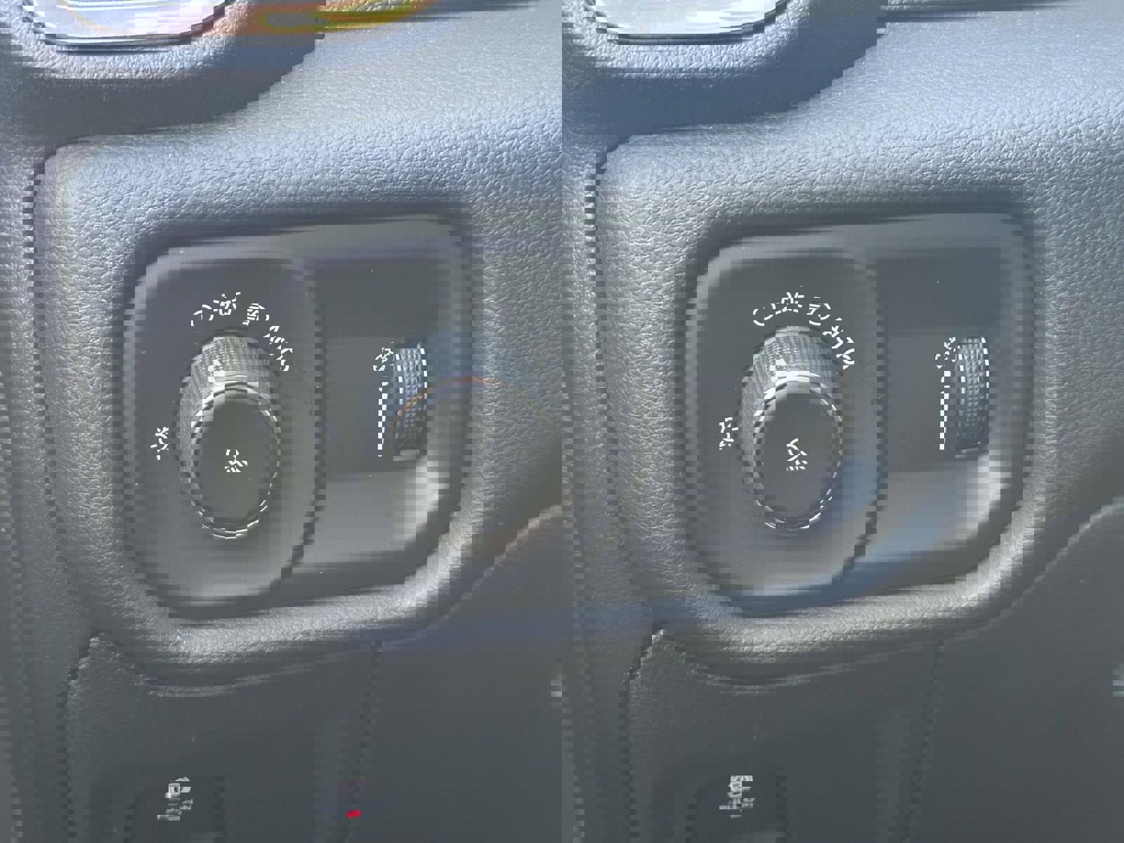 Used 2024 RAM 1500 Laramie image 29