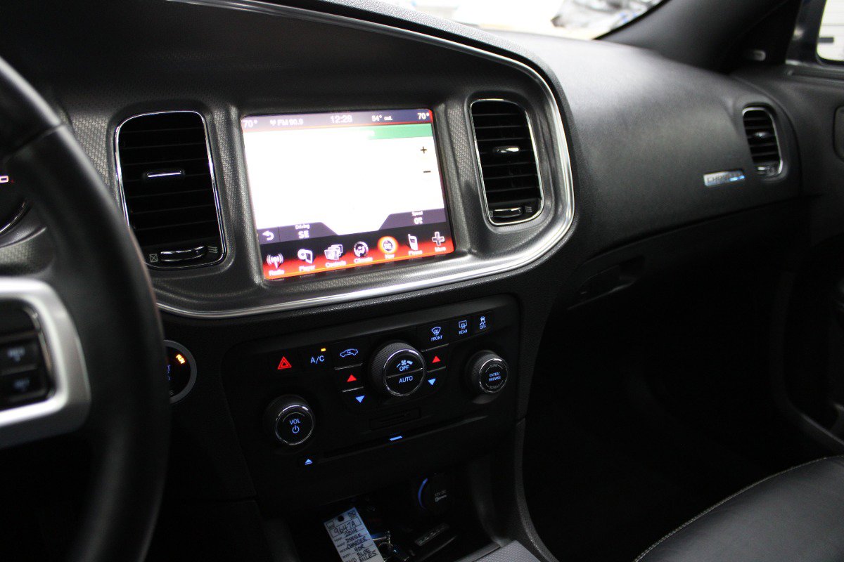 Used 2014 Dodge Charger SXT Plus image 22