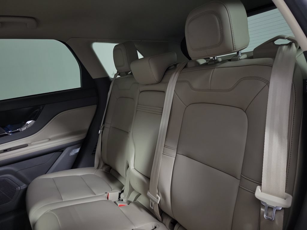 Certified 2021 Lincoln Corsair FWD w/ Convenience Package image 13