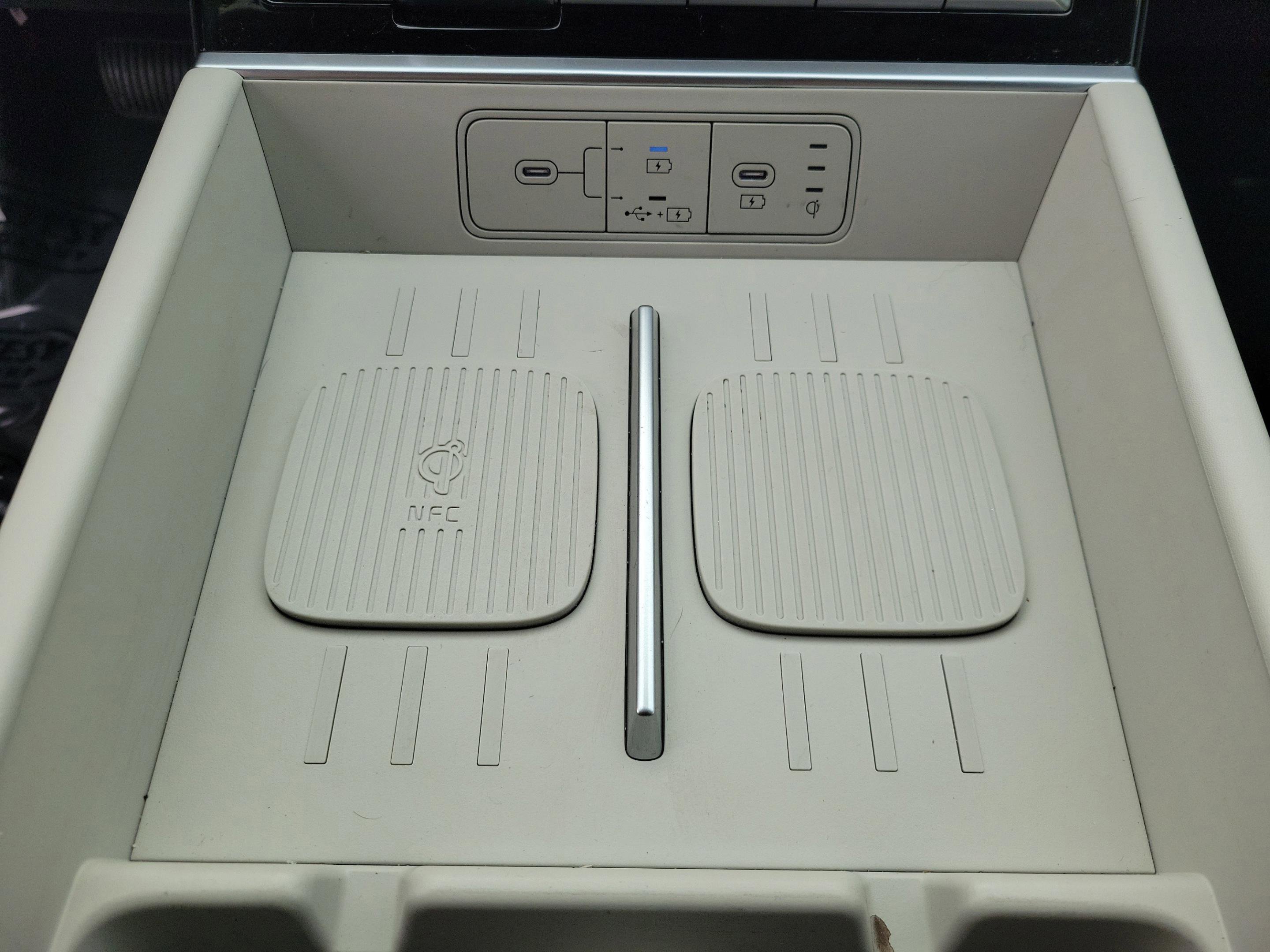 Certified 2025 Hyundai Santa Fe SEL image 33