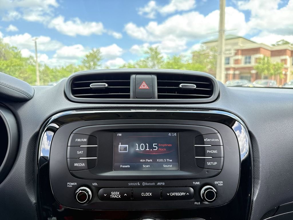 Used 2014 Kia Soul ! image 14