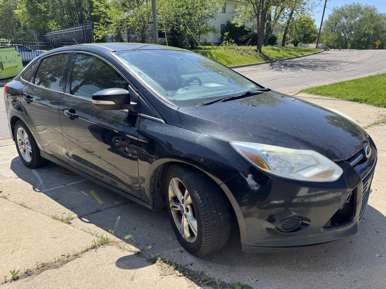 Used 2013 Ford Focus SE FWD image 2