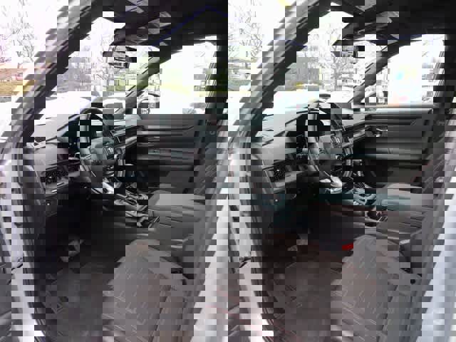 Certified 2025 Honda CR-V Sport image 2