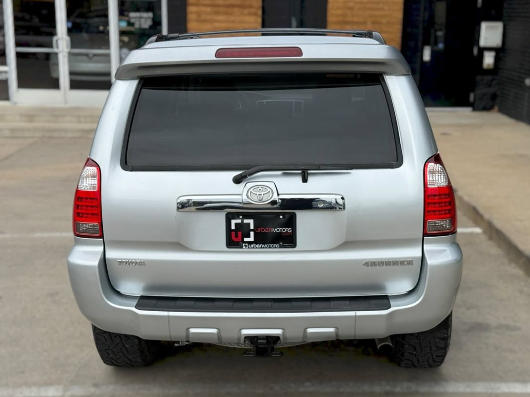 Used 2006 Toyota 4Runner SR5 AWD/4WD image 12