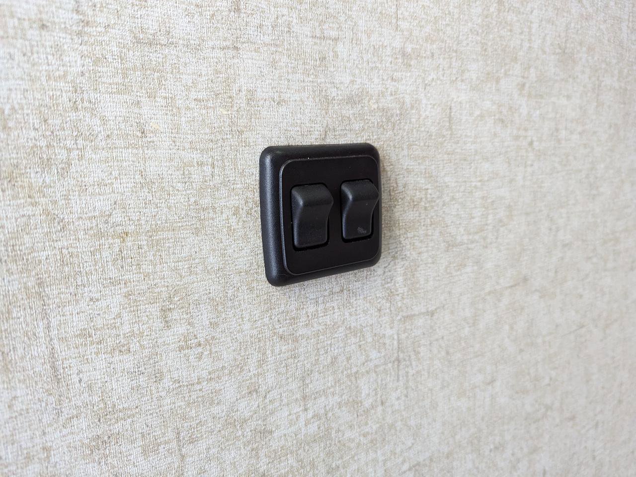 Used 2019 Chevrolet Express 4500 w/ RV Package RWD image 83