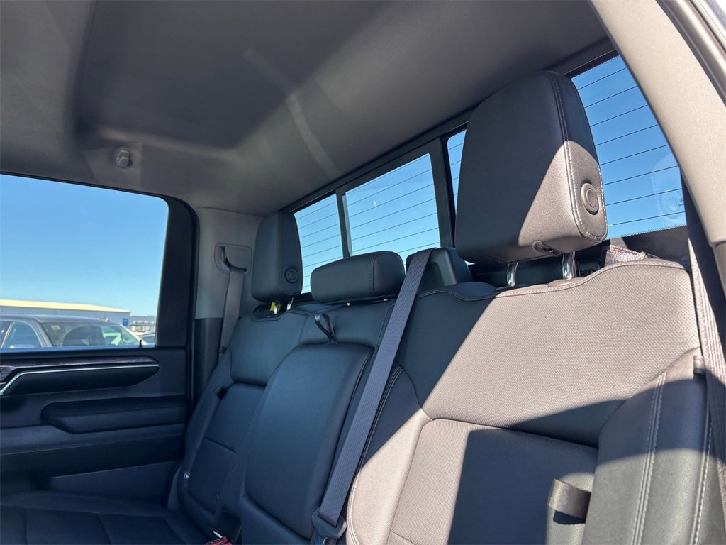 Used 2024 Chevrolet Silverado 2500 LTZ w/ LTZ Texas Edition image 28