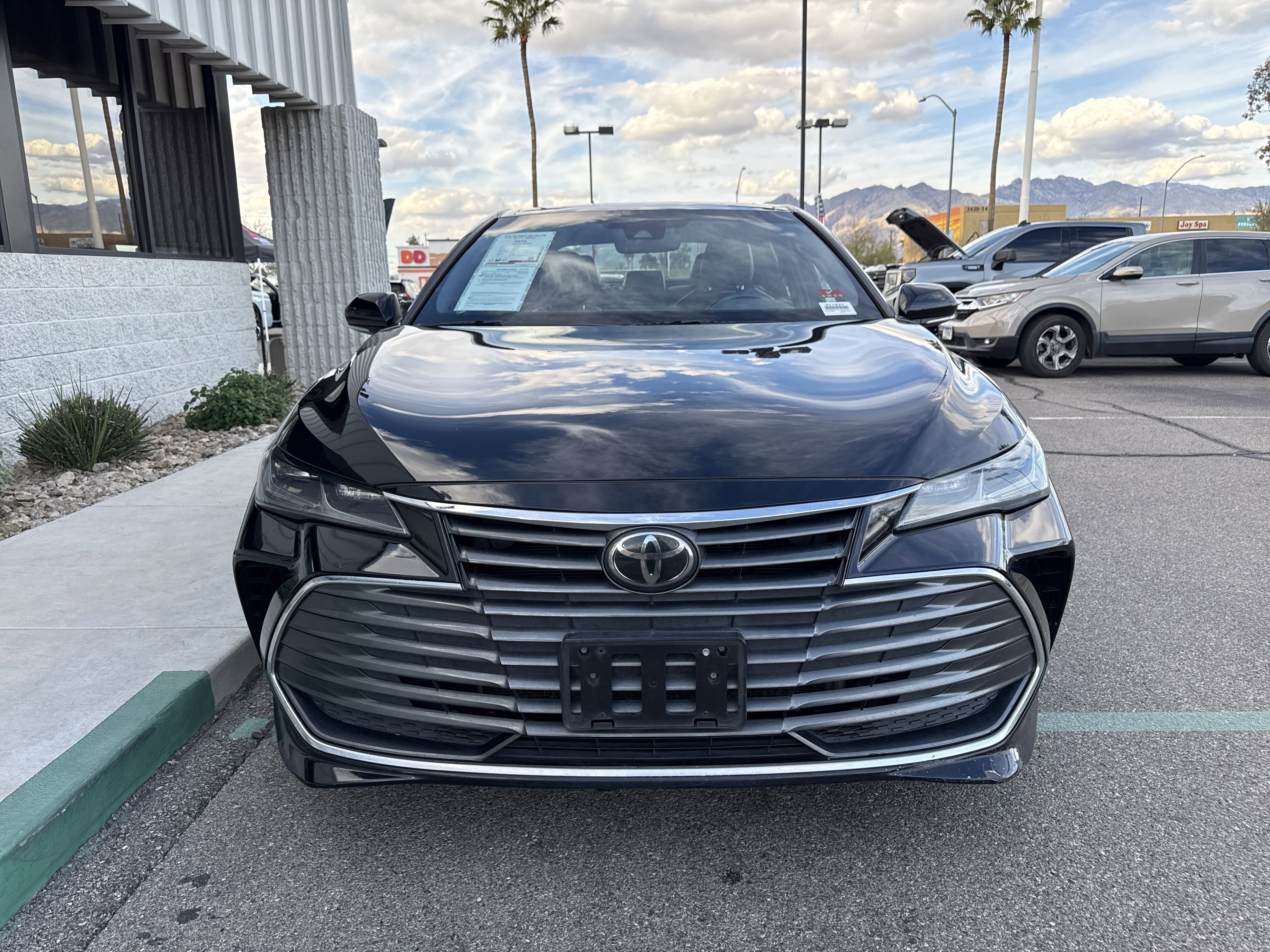 Used 2019 Toyota Avalon Limited w/ All Weather Liner Package image 4