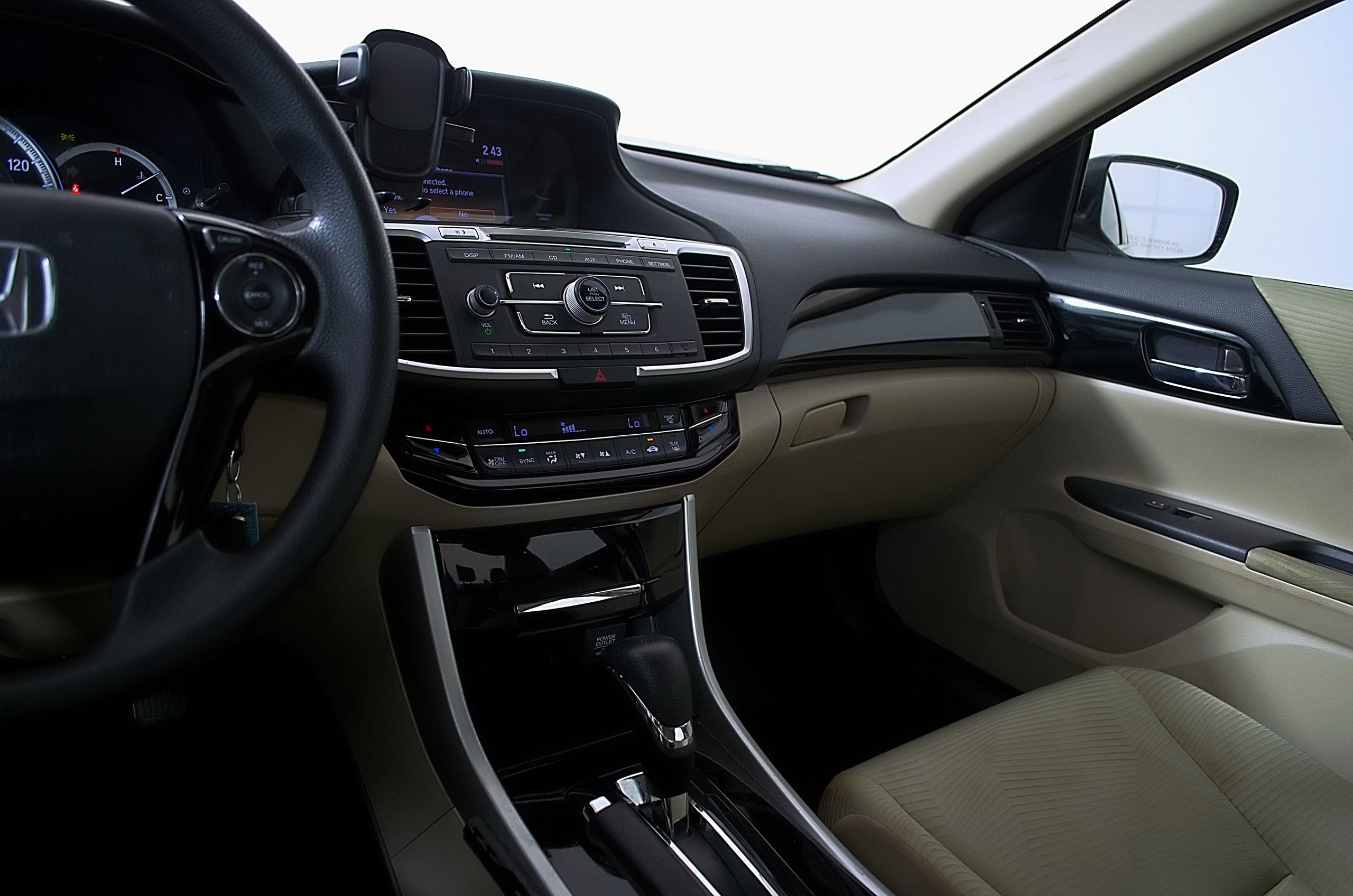 Used 2016 Honda Accord LX image 29