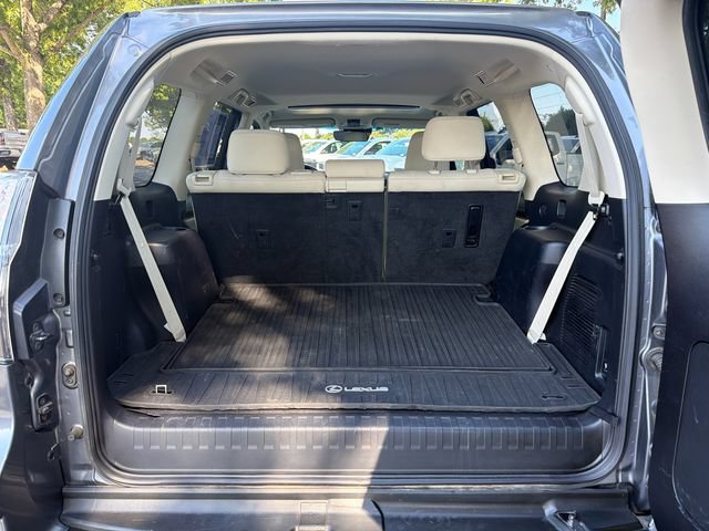 Used 2020 Lexus GX 460 Premium w/ Premium Package AWD/4WD image 19