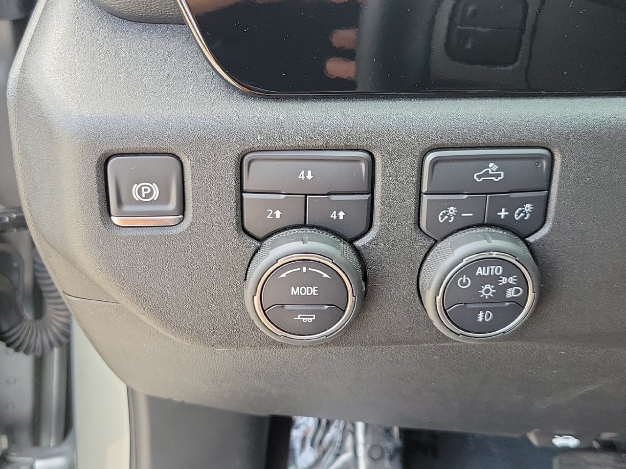 Certified 2025 Chevrolet Silverado 2500 LT w/ Convenience Package AWD/4WD image 30