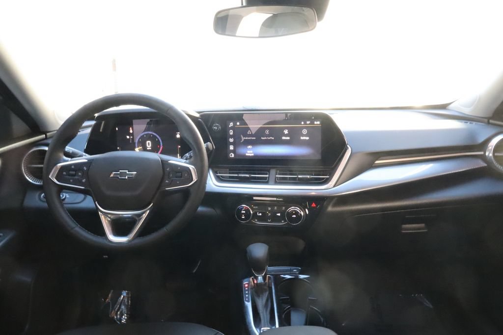 Used 2024 Chevrolet Trax ACTIV FWD image 27