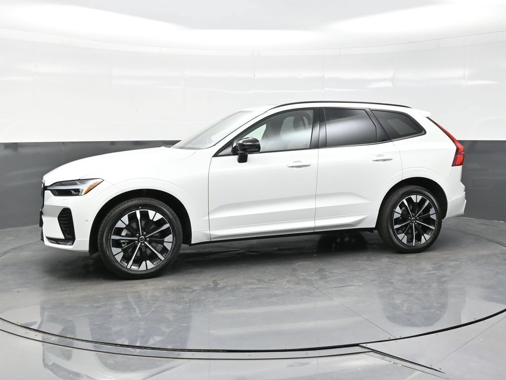 New 2026 Volvo XC60 B5 Plus w/ Climate Package AWD/4WD image 3