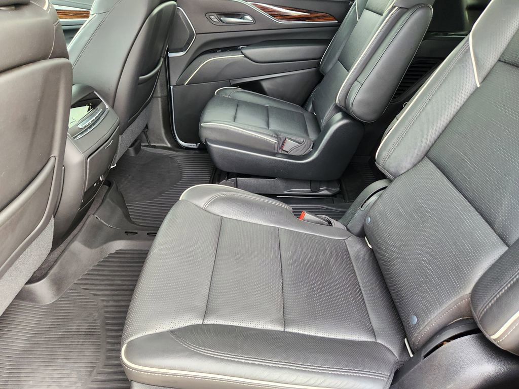 Certified 2021 Cadillac Escalade Premium Luxury image 31