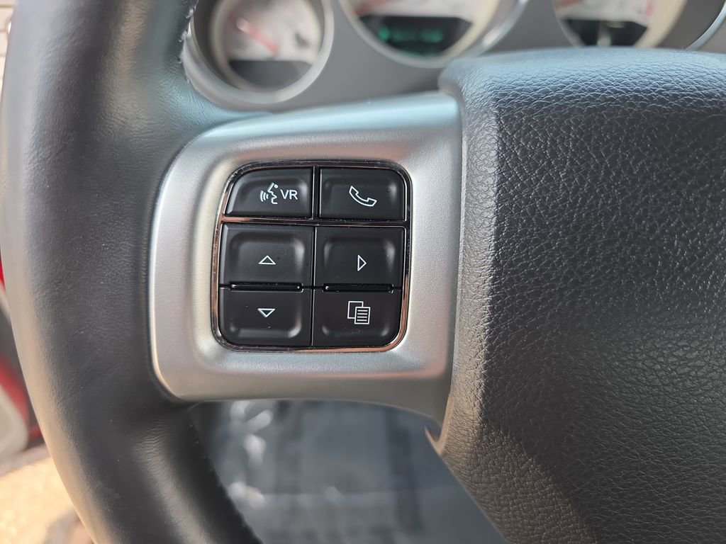 Used 2012 Dodge Challenger R/T image 16