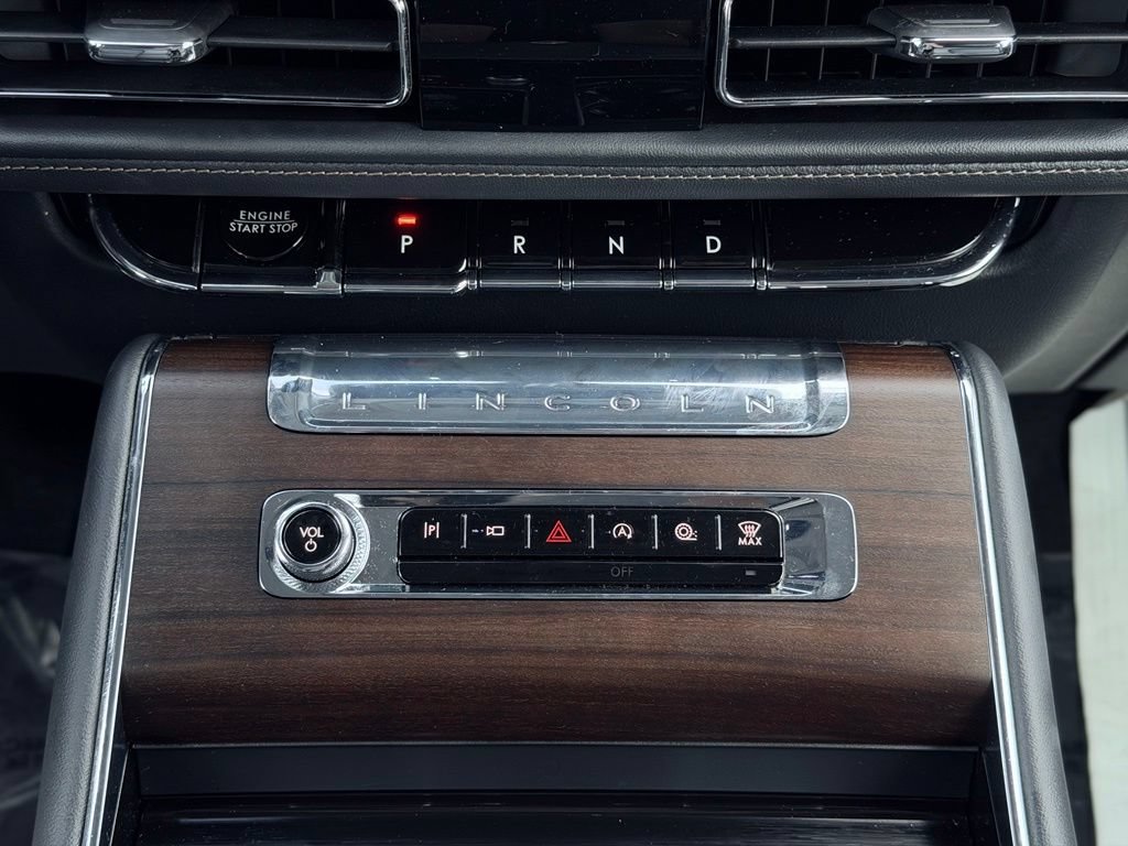 Certified 2025 Lincoln Aviator Reserve w/ Equipment Group 201A AWD/4WD image 44