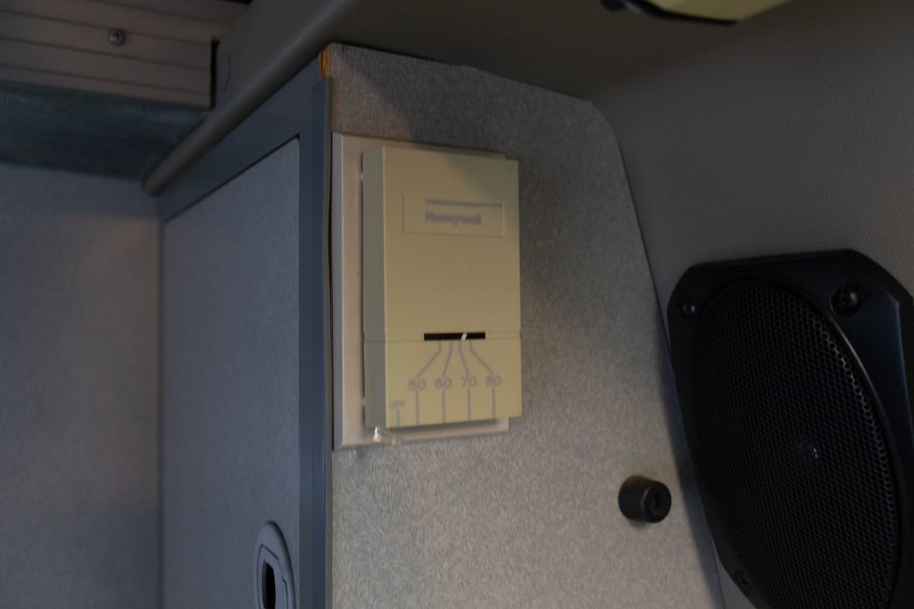 Used 1997 Volkswagen Eurovan Camper FWD image 34
