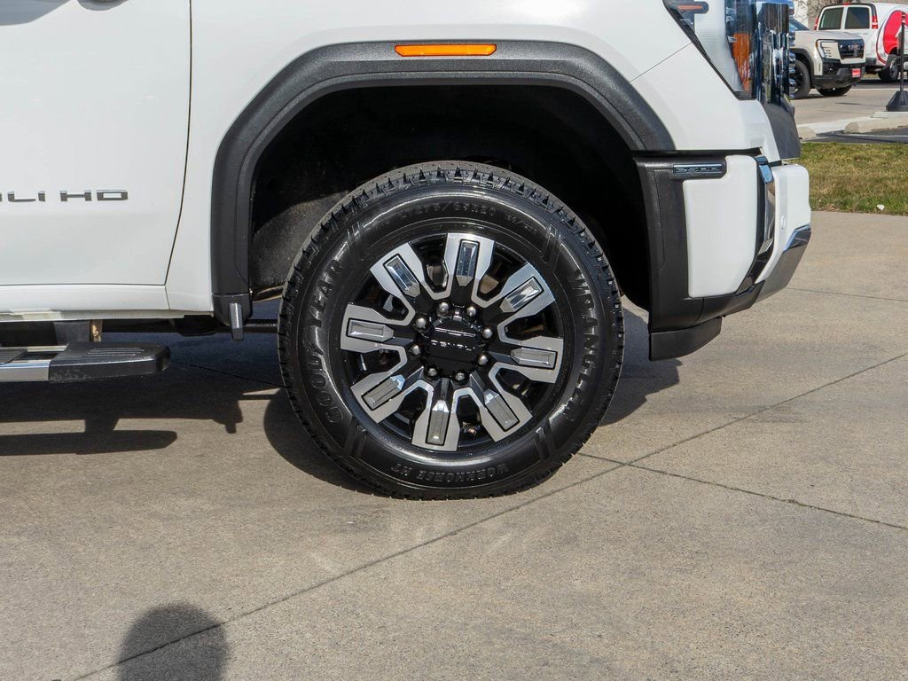 Used 2024 GMC Sierra 2500 Denali w/ Technology Package image 40