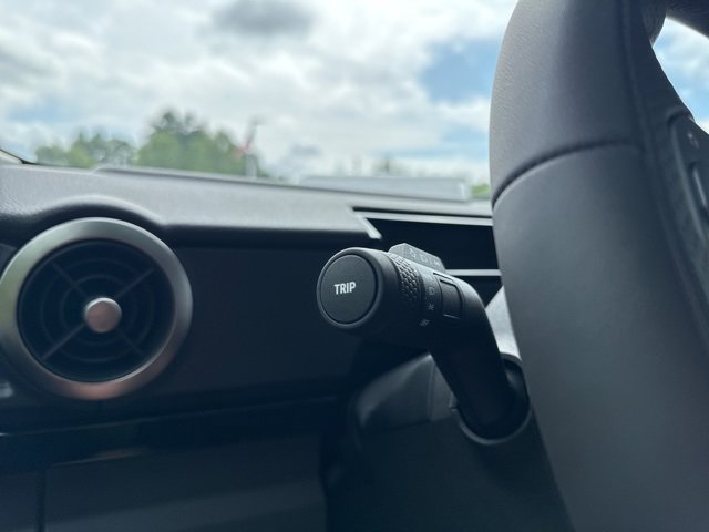 New 2025 INEOS Grenadier Base image 13